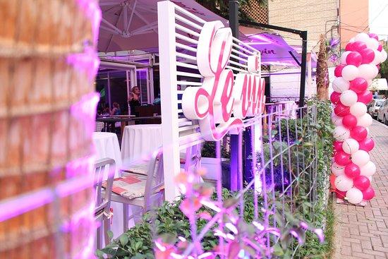 Le Vin Bar